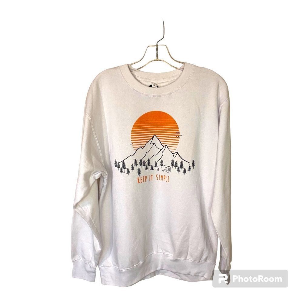"Keep it Simple" Snowy Mountain Sunset Sketch Fleece Sweatshirt NWOT